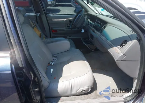 2000 Ford Crown Victoria Lx из США, поврежденный, VIN 2FAFP74W4YX116561